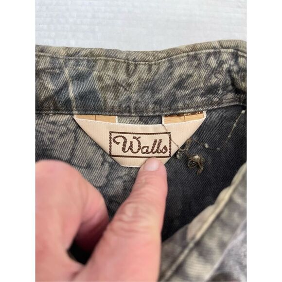 Vintage Walls Hunting Shirt Size Large Woodland Forest Camouflage Long Sleeve A3 - Picture 2 of 5